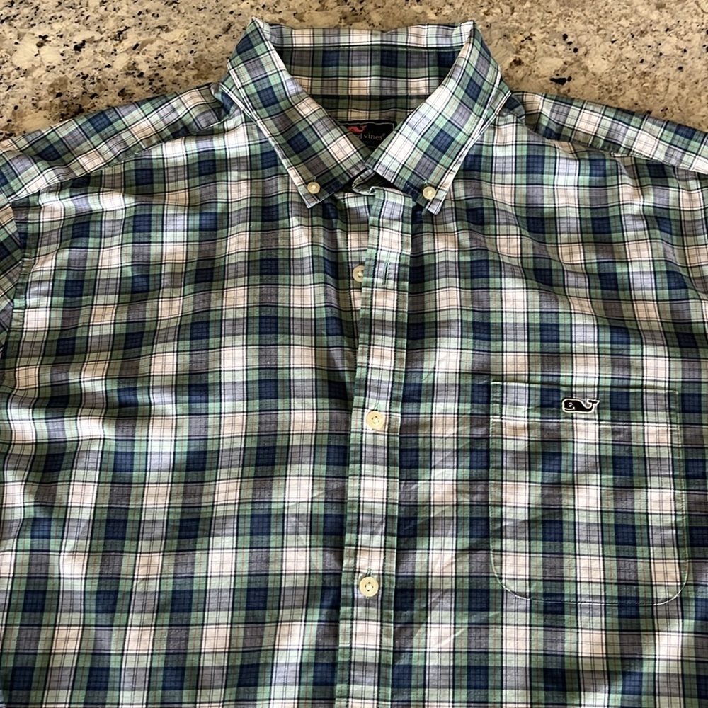 Vineyard Vines Men’s Classic Fit Tucker Shirt - Picture 2 of 5